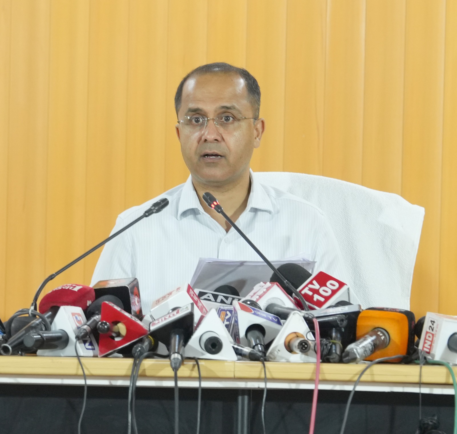 धामी कैबिनेट की बैठक में छह प्रस्तावों को दी गई मंजूरी