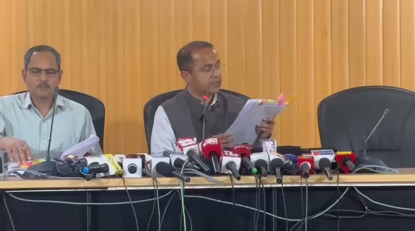 धामी कैबिनेट की बैठक में 16 प्रस्तावों को मिली मंजूरी