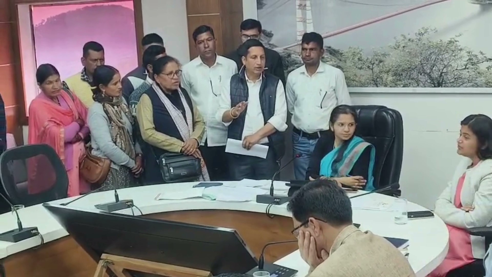 टिहरी में जनता मिलन कार्यक्रम का किया गया आयोजन