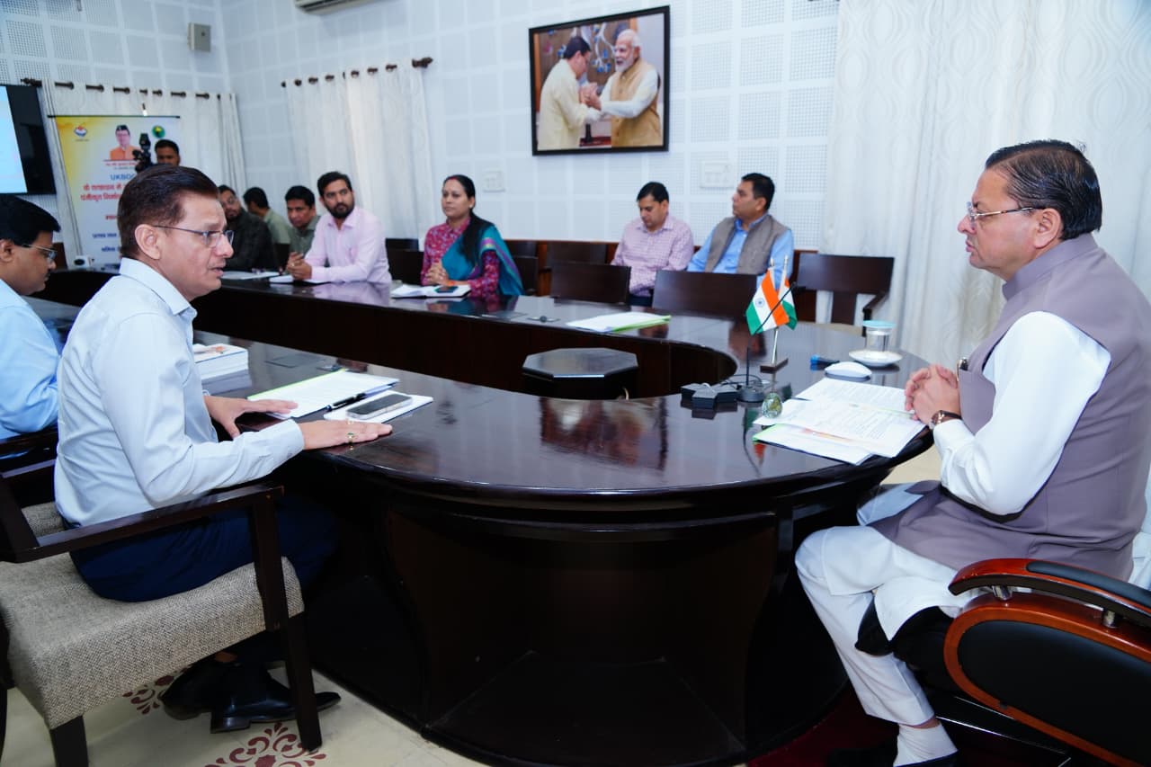 मुख्यमंत्री पुष्कर सिंह धामी ने किया उत्तराखंड भवन एवं अन्य सन्निर्माण कर्मकार कल्याण बोर्ड द्वारा विकसित श्रमिक सेवा मोबाइल एप का लोकार्पण