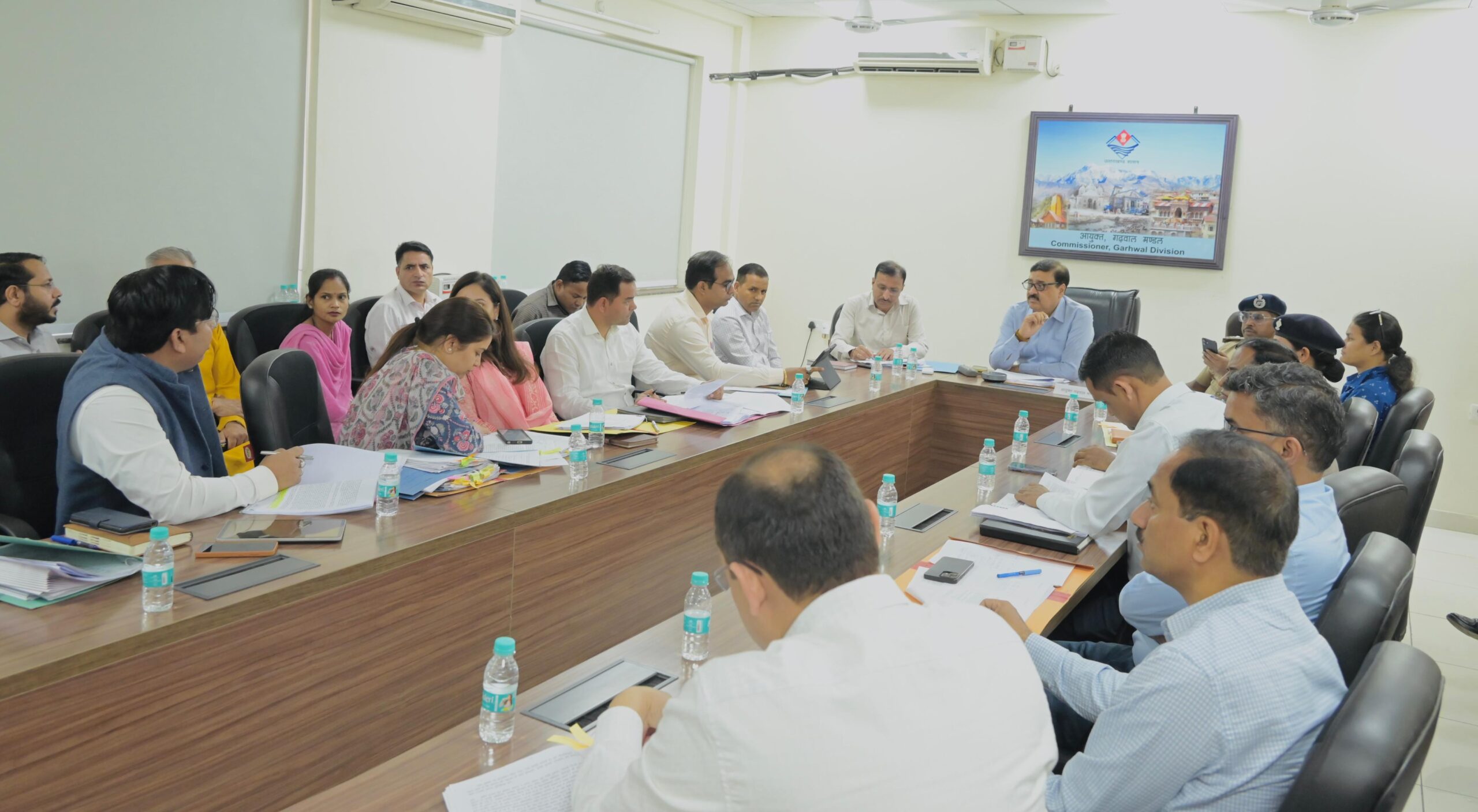 लैंड फ्रांड पर गढ़वाल कमिश्नर सख्तः 51 मामलों का निस्तारण, 5 में एफआईआर दर्ज