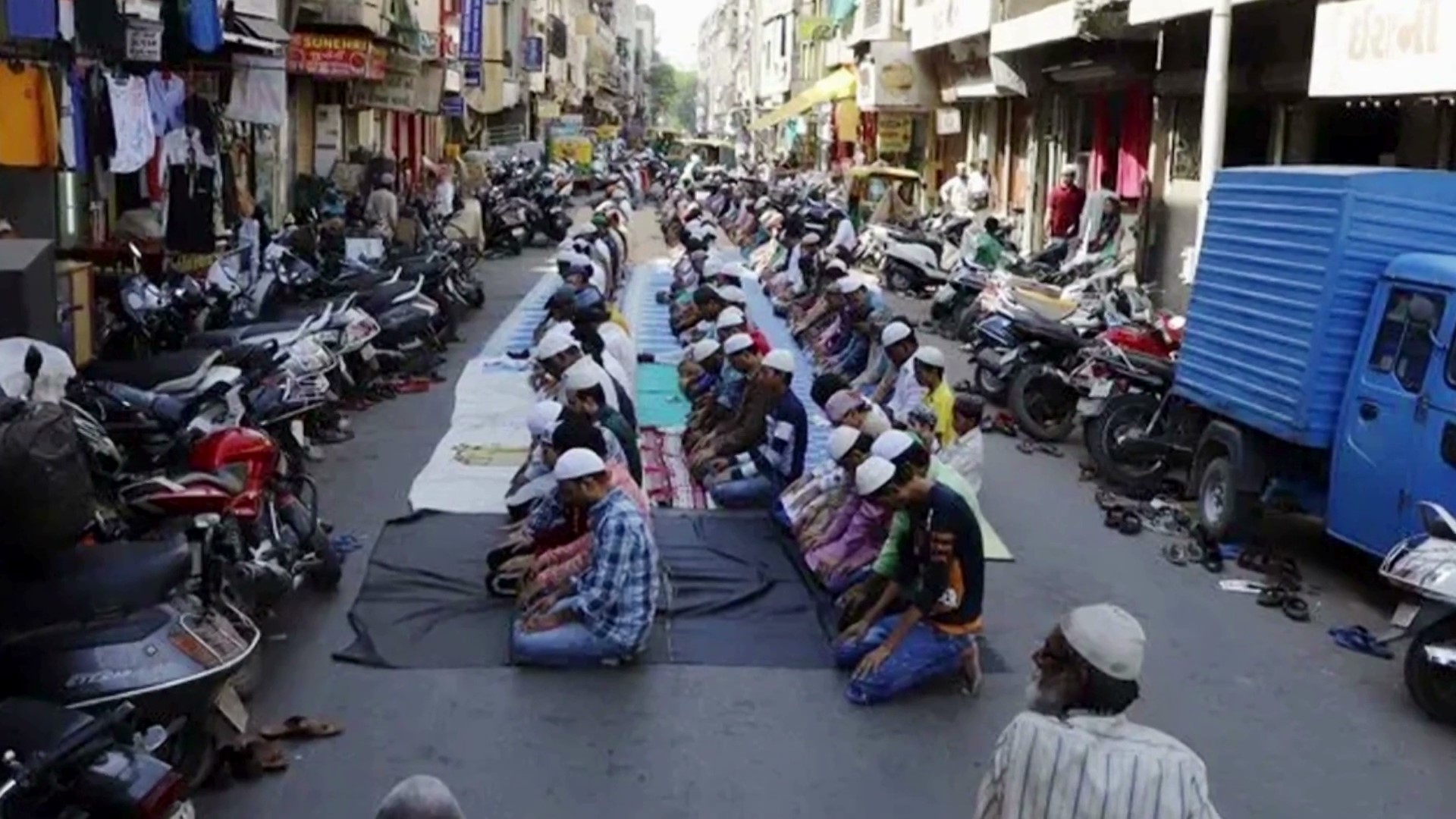 सड़कों पर नहीं होगी नमाज: मुख्यमंत्री धामी