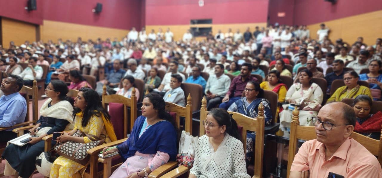 UKSSSC परीक्षा की पारदर्शिता व निष्पक्षता सर्वाेपरि, डीएम ने अधिकारियों को दिए कड़े निर्देश