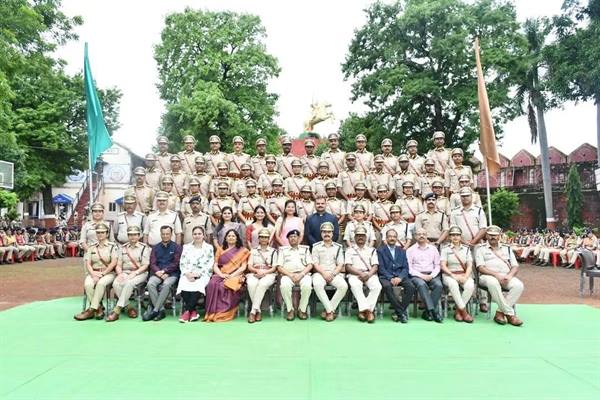 जवाहरलाल नेहरू पुलिस अकादमी में 43 आबकारी अधिकारियों का दीक्षांत समारोह सम्पन्न