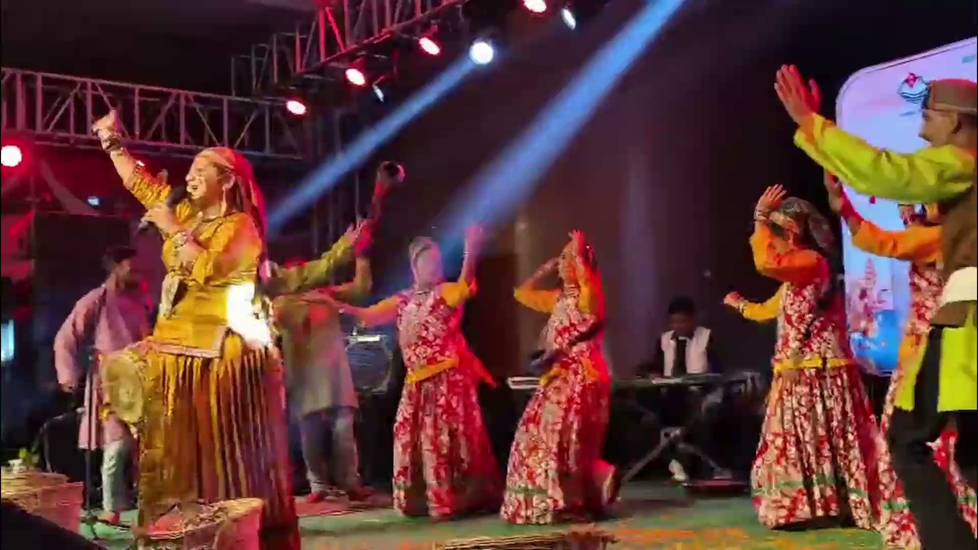 मसूरी शरदोत्सव में रही लोक संस्कृति की धूम